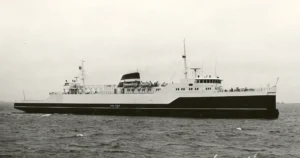 M/S ASA-THOR. Færge på ruten Korsør - Nyborg. DSBs første fragtskib: en firesporet godsfærge til 22 millioner kr. Billede fra MS Museet for Søfarts samling (mfs.dk). Dette billede er licenseret under CC BY-NC-SA 2.0.