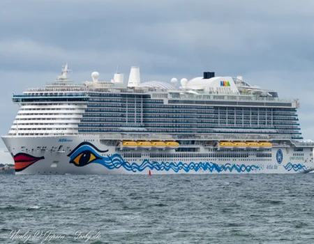 AIDAnova – IMO 9781865 anløber Kalundborg d. 8. juli 2022. Foto: Nicolaj D. Jepsen