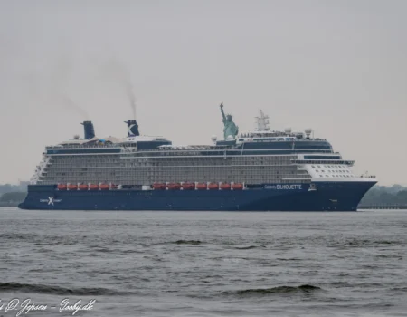 Celebrity Silhouette afsejler fra Cape Liberty Bayonne d. 15. juni 2025. Foto: Nicolaj D. Jepsen