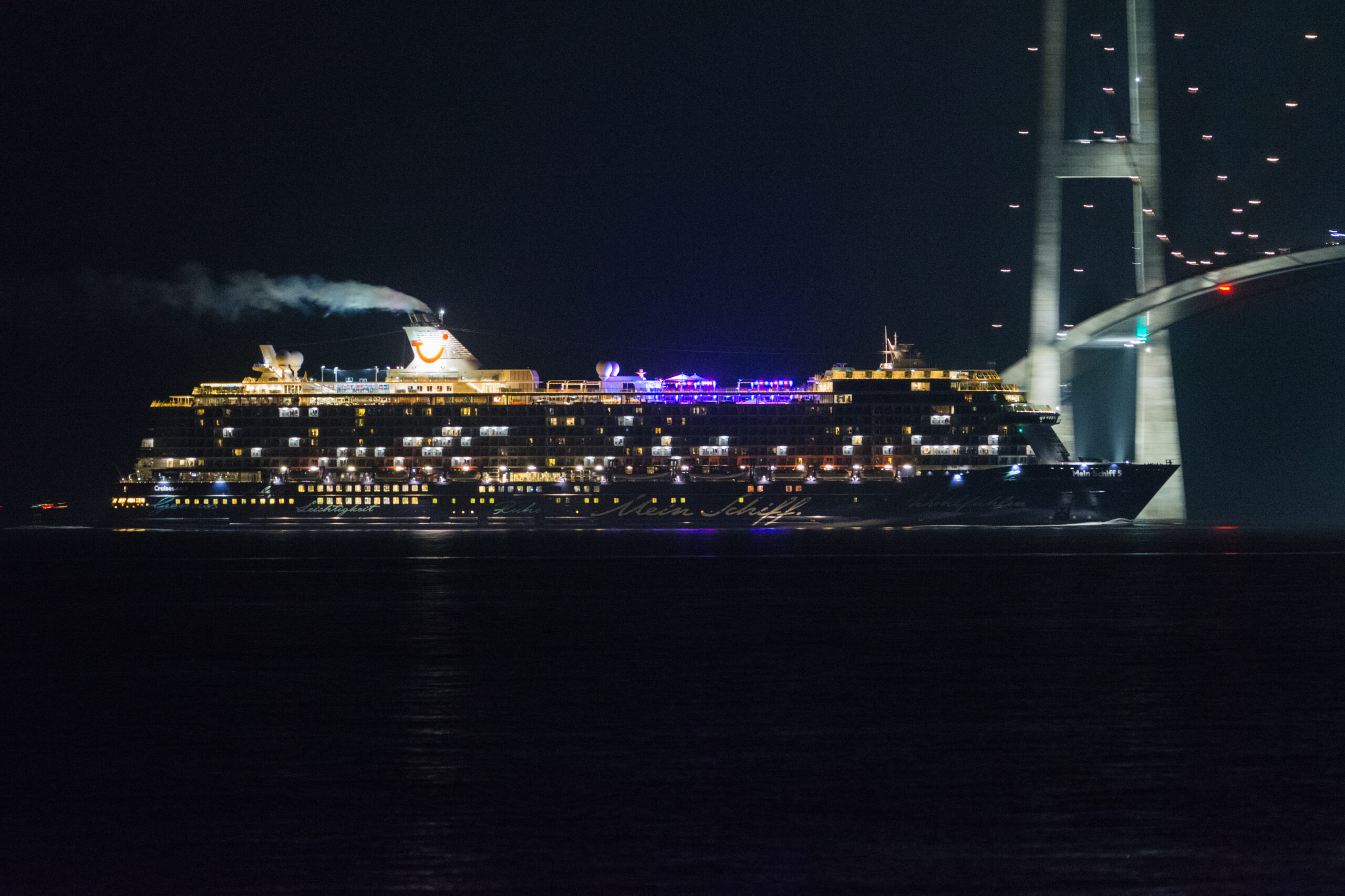 Mein Schiff 5 nordgående i Storebælt d. 25. juni 2016. Foto: Nicolaj D. Jepsen