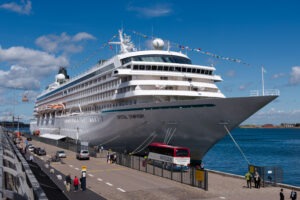 Crystal Symphony langs Langelinie i København d. 4. juli 2017. Foto: Nicolaj D. Jepsen