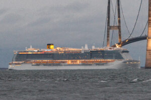 Costa Toscana nordgående i Storebælt på vej hjem fra byggeværftet d. 5. december 2021. Foto: Nicolaj D. Jepsen
