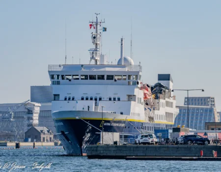 National Geographic Explorer langs Nordre Toldbod i København d. 11. april 2026. Foto: Nicolaj D. Jepsen