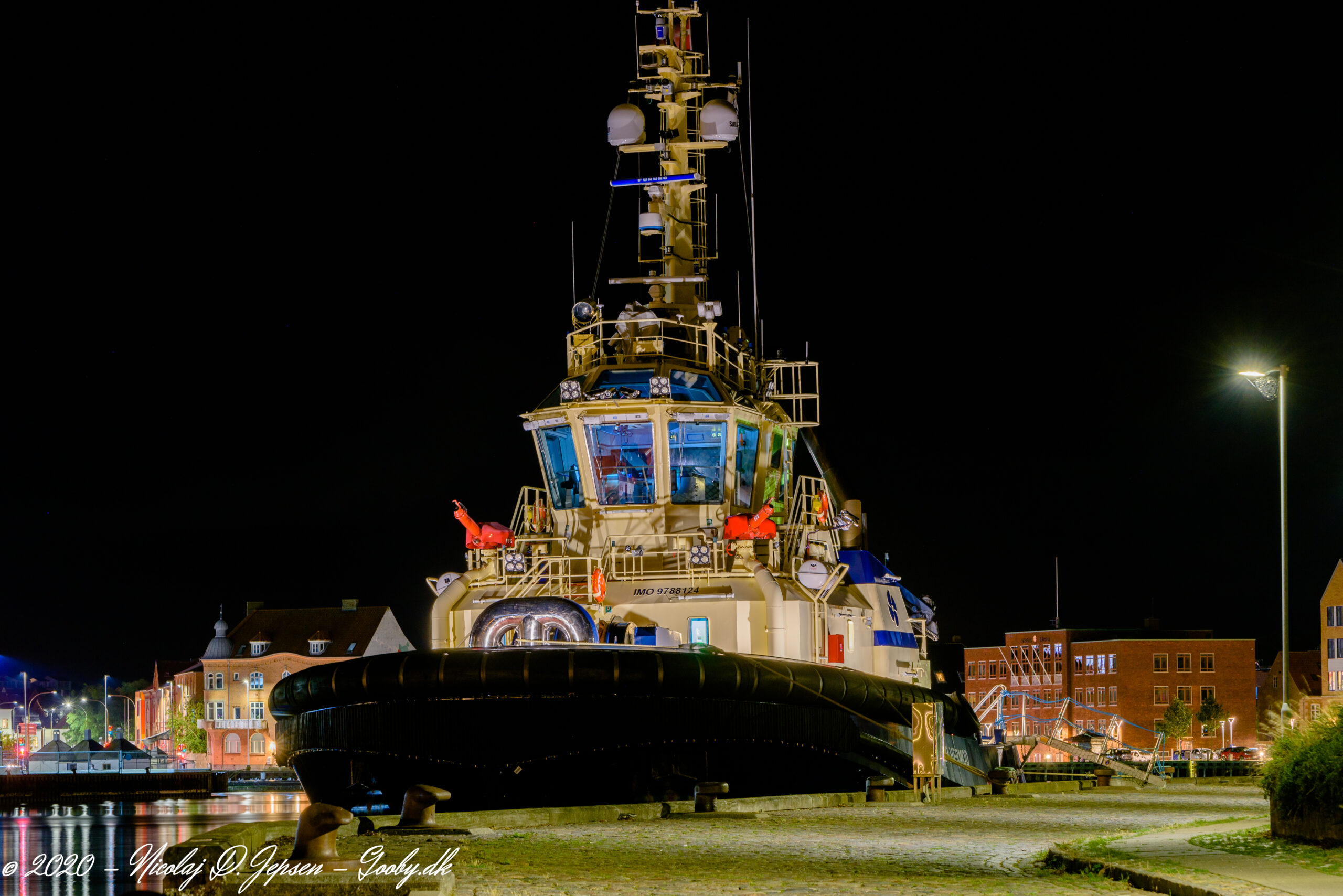 Svitzer Hermod overnatter ved fæstningen i Korsør d. 27. august 2020. Foto: Nicolaj D. Jepsen